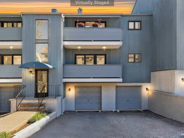 2 Domessina Ln, Caldwell, NJ 07006