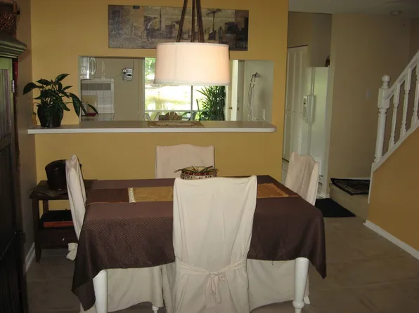 16771 Hemingway Dr, Fort Lauderdale, FL 33326