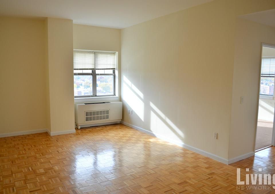 1st image of 7525 153rd St Ph 5