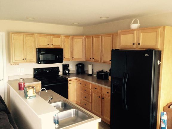 4th image of 18 Granite Dr