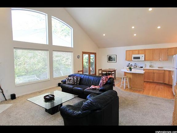 2nd image of 1195 E Angelita Ct