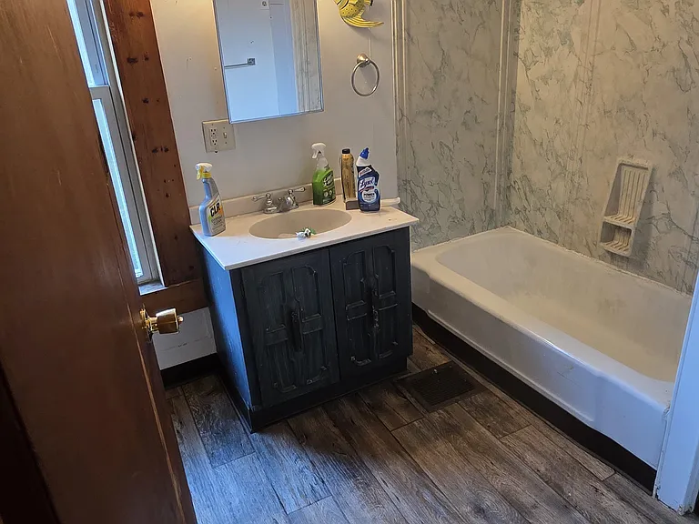 34 Union St #1 — Photo 7