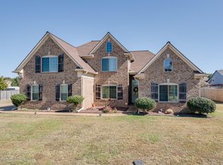 7490 Grandiflora Dr, Olive Branch, MS 38654