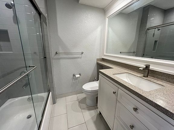 4th image of 1968 Tobago Ave Unit B