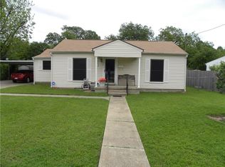 1802 Keneipp Rd, Carrollton, TX 75006