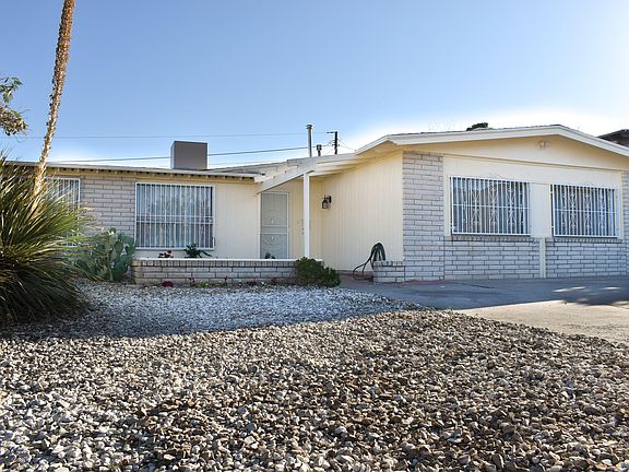 2nd image of 3604 Skyline Ave