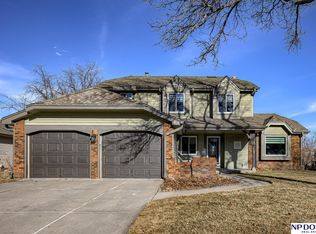 1213 Limerick Rd, Papillion, NE 68046