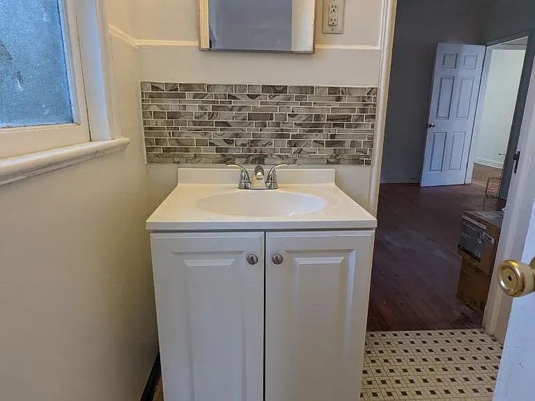 318 Braddock Ave — Photo 11