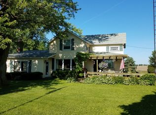7846 N Waddams Grove Rd, Lena, IL 61048