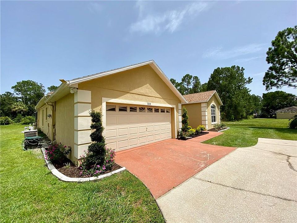 1st image of 929 Cambridge Ct