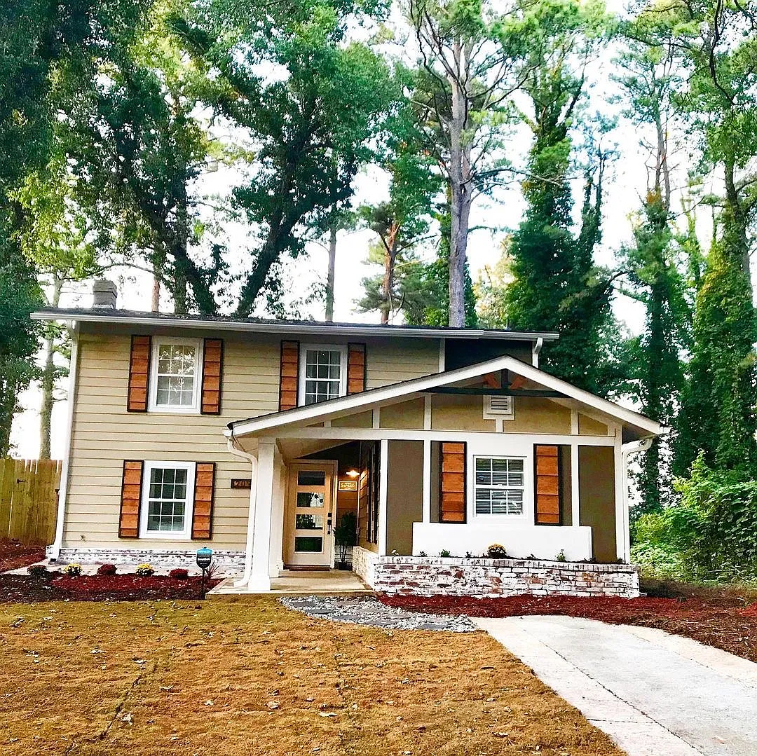 3 bed, 2217 sqft, $2,600 — Photo 1