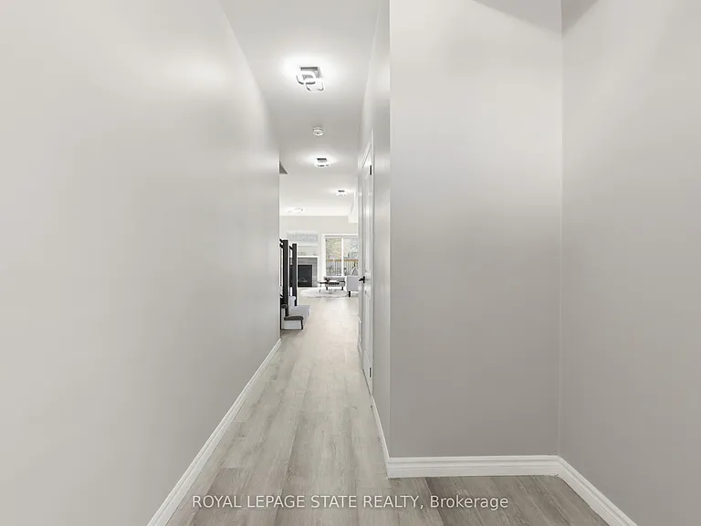 37 Delena Ave S — Photo 6