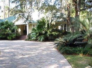 5 Turtle Ln, Savannah, GA 31411