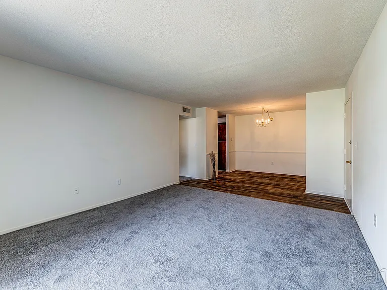 Crown Pointe — Photo 16