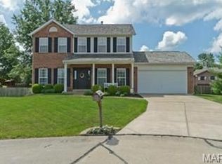 4 Hemingway Ct, Weldon Spring, MO 63304
