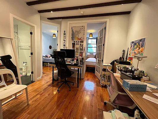 Rented by Rumah Realty Inc | media 20