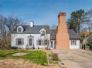 1026 Gulf Rd, Elyria, OH 44035