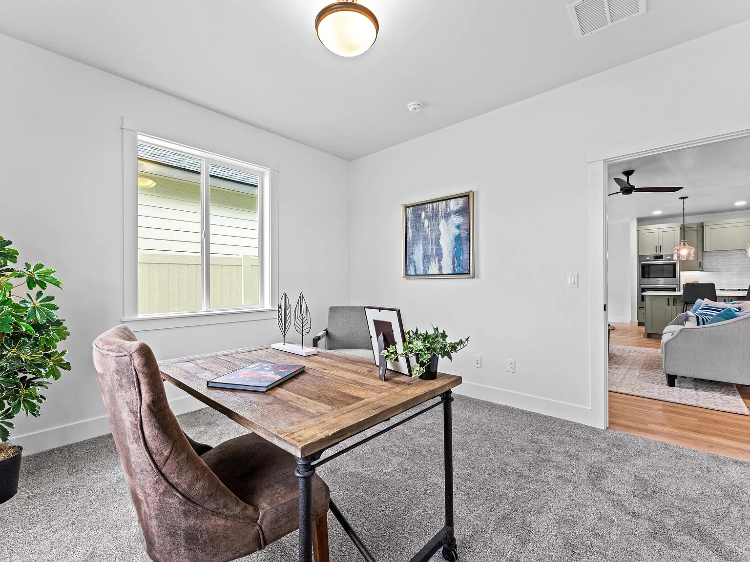 4 bed, 2.5 bath, 2228 sqft, $3,500 — Photo 3