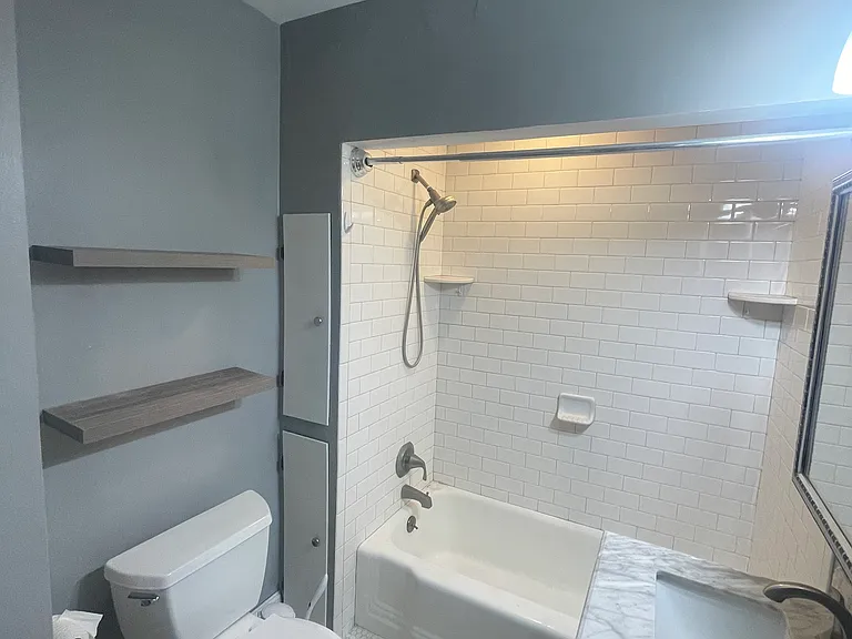 65 N Park Ave #1 — Photo 7
