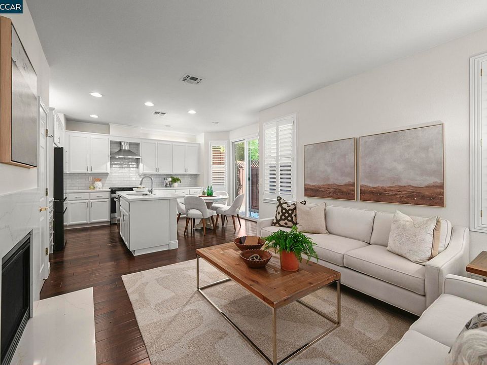 1st image of 16 Poppy Hills Ln