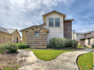 1650 Gruene Vineyard Xing, New Braunfels, TX 78130