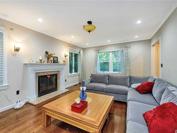 2nd image of 18 Fairview Ave