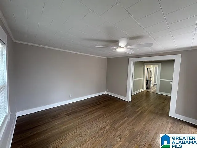 336 3rd St SE — Photo 3