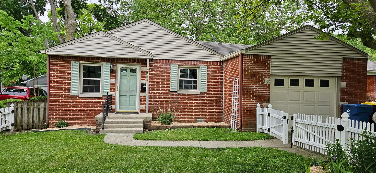 2511 Baur Dr photo 1