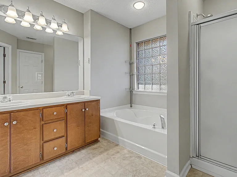 1110 Cornett Ct — Photo 29