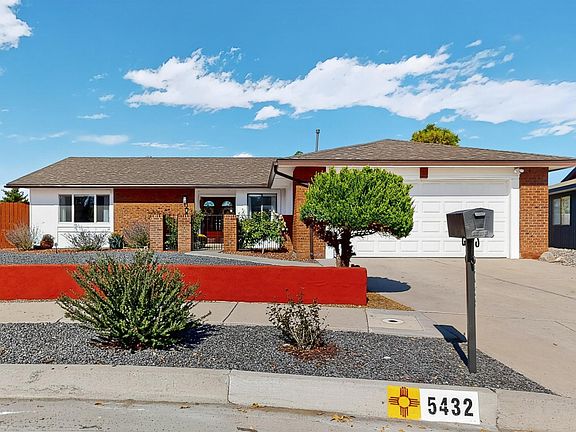 3rd image of 5432 Mariposa Dr NW