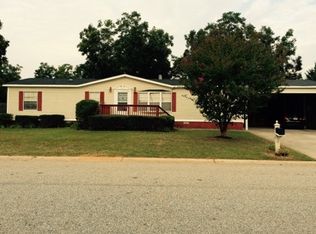 323 Waverly Ln, Byron, GA 31008