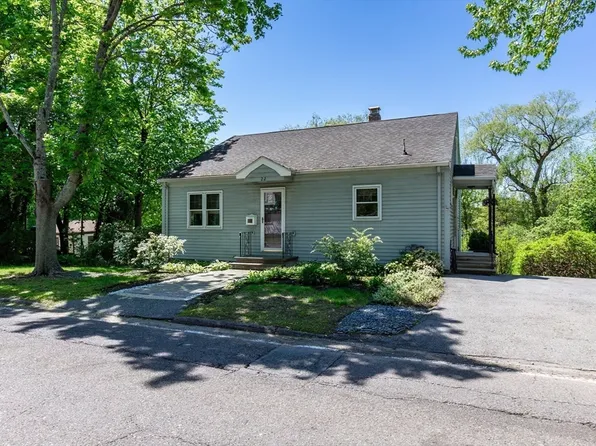 22 Centre St, Danvers, MA 01923