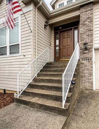 2nd image of 16983 SE Macanudo St