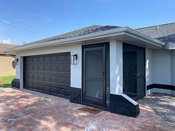 3rd image of 2130 SW 30th St