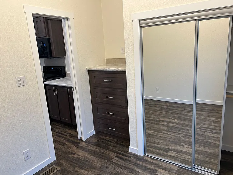 5215 Crestway Dr #5 — Photo 9