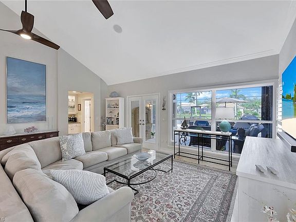 4th image of 3256 Montara DR