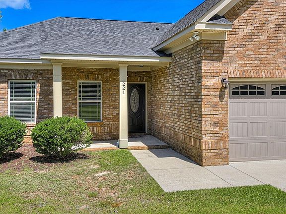4th image of 221 Grand Oaks Way