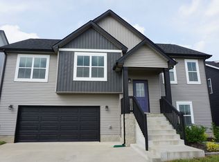 1141 Eagles View Dr, Clarksville, TN 37040