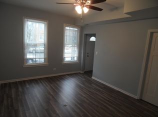 4306 W Augusta Blvd #1, Chicago, IL 60651