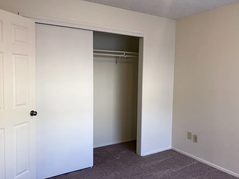 The Blanche Clare Apartments — Photo 11