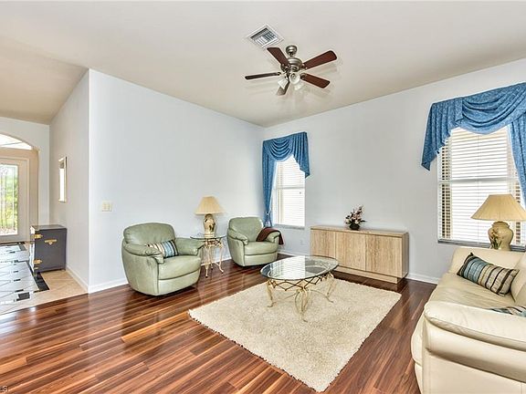 5th image of 9563 Lismore Ln