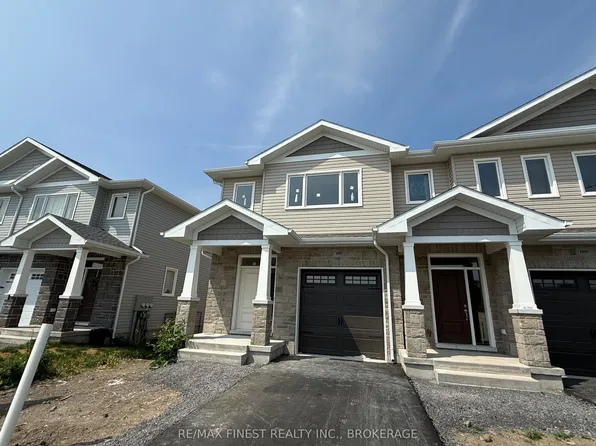 198 Heritage Park Dr, Greater Napanee, ON K7R 0C8