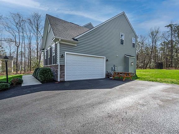 4th image of 8407 Aldera Ln