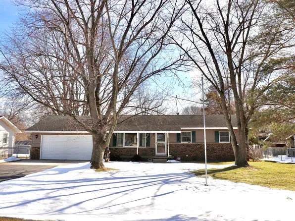 4835 Byron Dr, Vassar, MI 48768