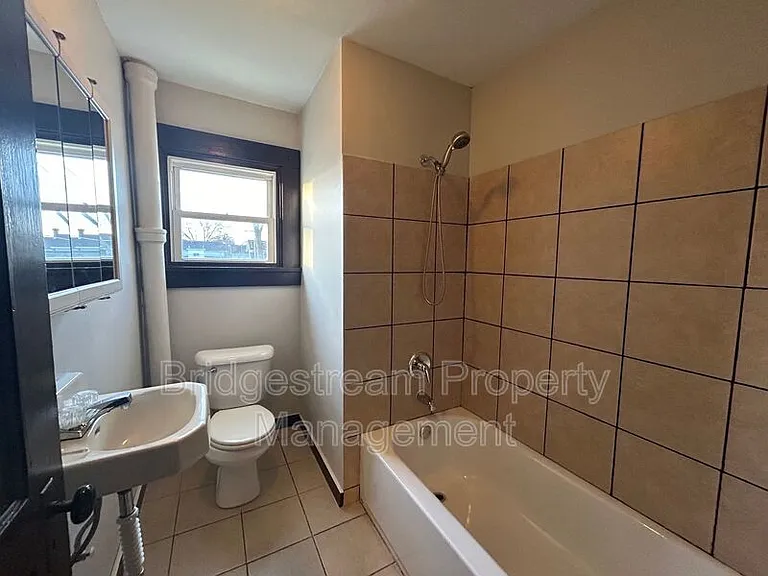 532 Buckeye St — Photo 10