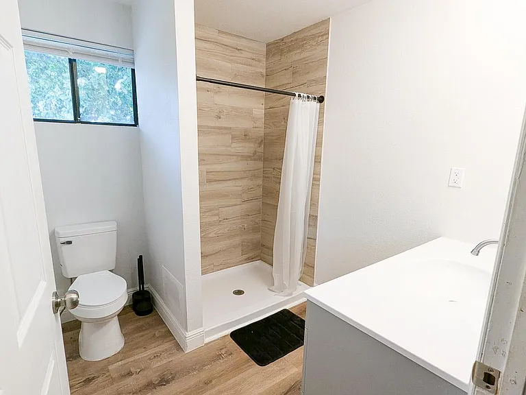 SE Drew Rd — Photo 2
