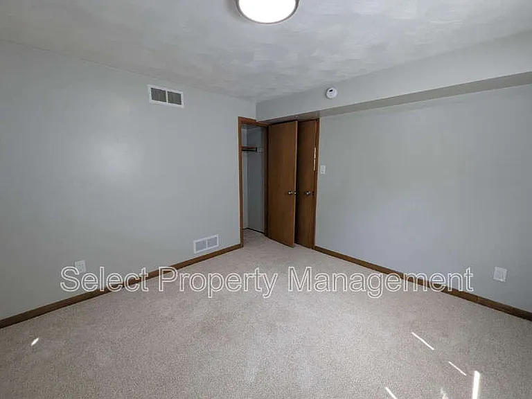 4920 Desoto Dr — Photo 21