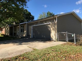 17 Gary Glen Dr, Saint Peters, MO 63376
