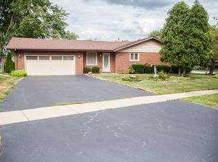 9012 Southfield Dr, Bridgeview, IL 60455