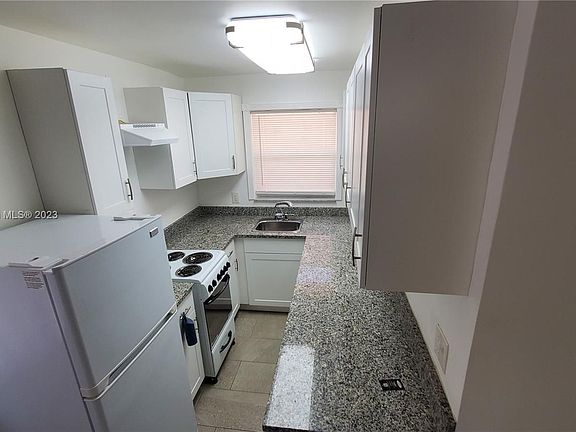 2nd image of 312 9th Ave N APT 2